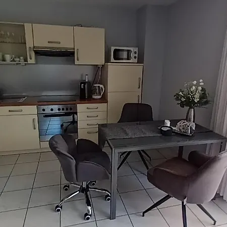 Sweet Apartment *